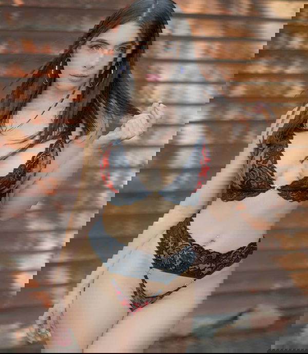 hvoshmrs, 24 years old from United Kingdom