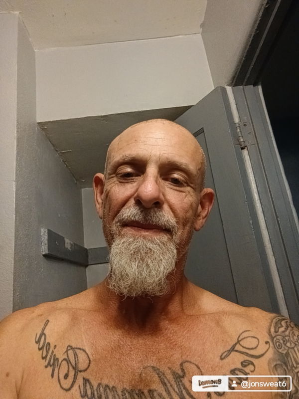 CAMOWELDER, 53 years old from United States