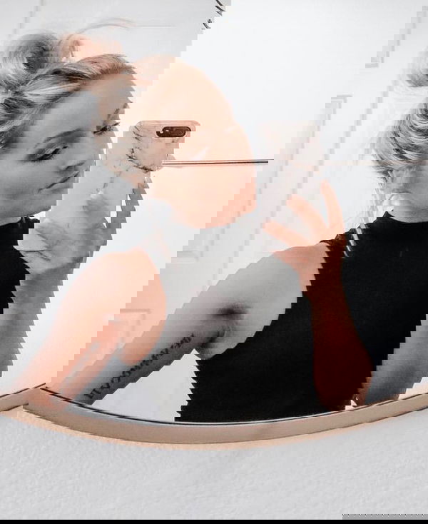 alinag--7544, 22 years old from Belgium