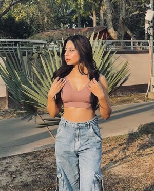 viyifi6092, 22 years old from Canada