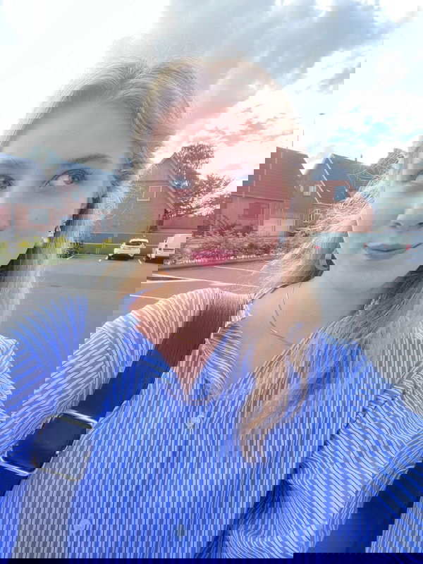 Lottie20214, 20 years old from France