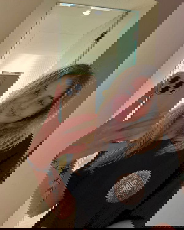 qween8233's Profile Photo