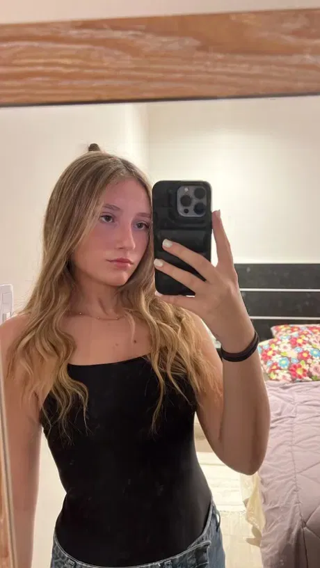 jihij69664, 23 years old from New Zealand