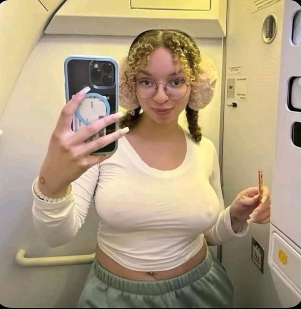 xayijet951, 26 years old from Canada