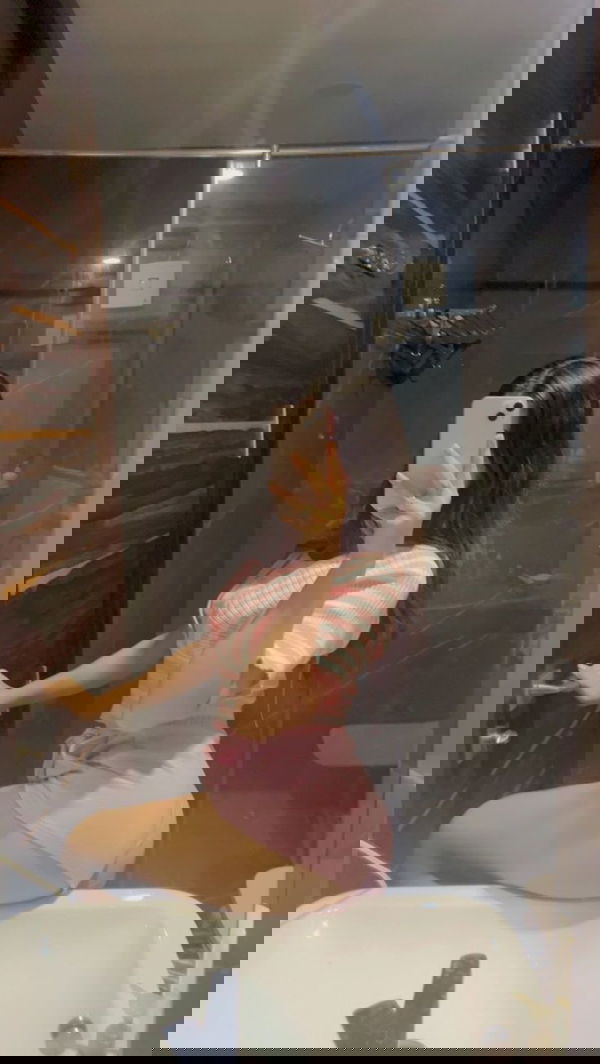 ogucu, 20 years old from United States