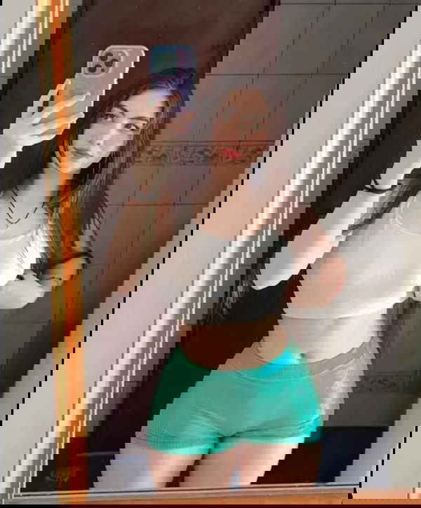 hovihet36, 25 years old from United States