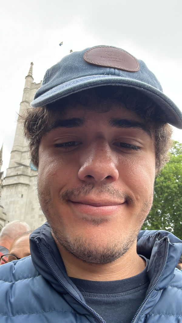 antoniojunioralbonesana, 25 years old from Mexico