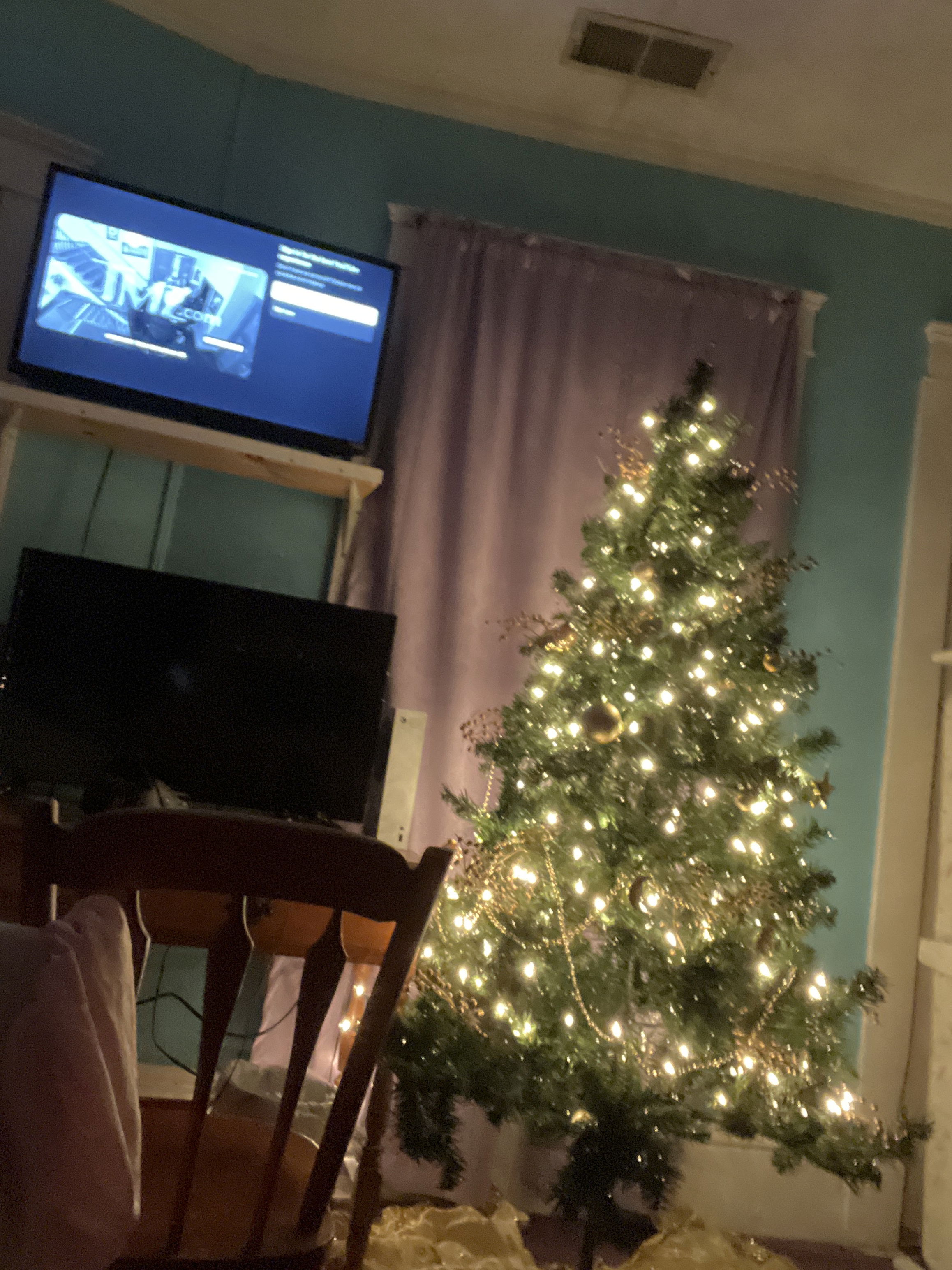 ddholme1's Cover Photo