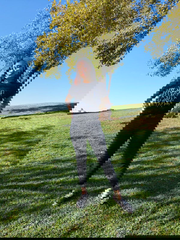 zhumvq, 19 years old from Canada