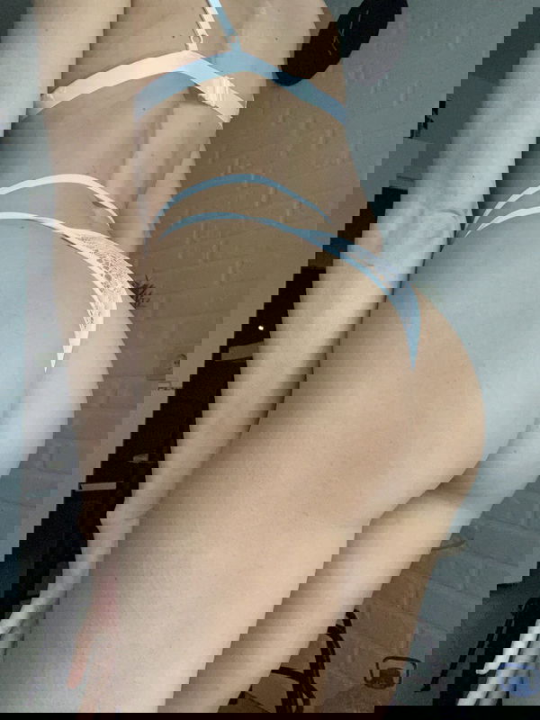 videocallneked995, 19 years old from United States