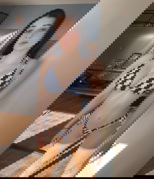 alina11alx, 21 years old from United States