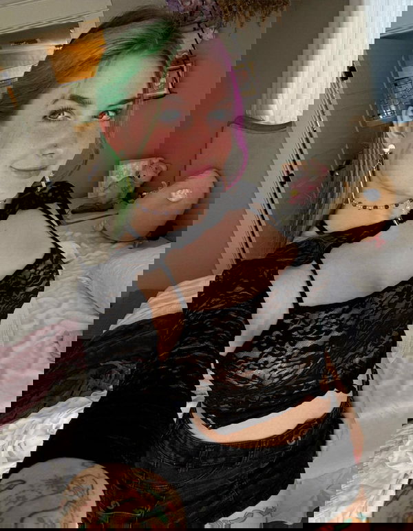 penojet994, 20 years old from United States