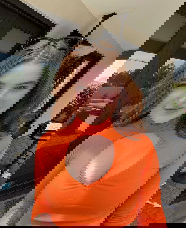 hotacaw122, 22 years old from United Kingdom