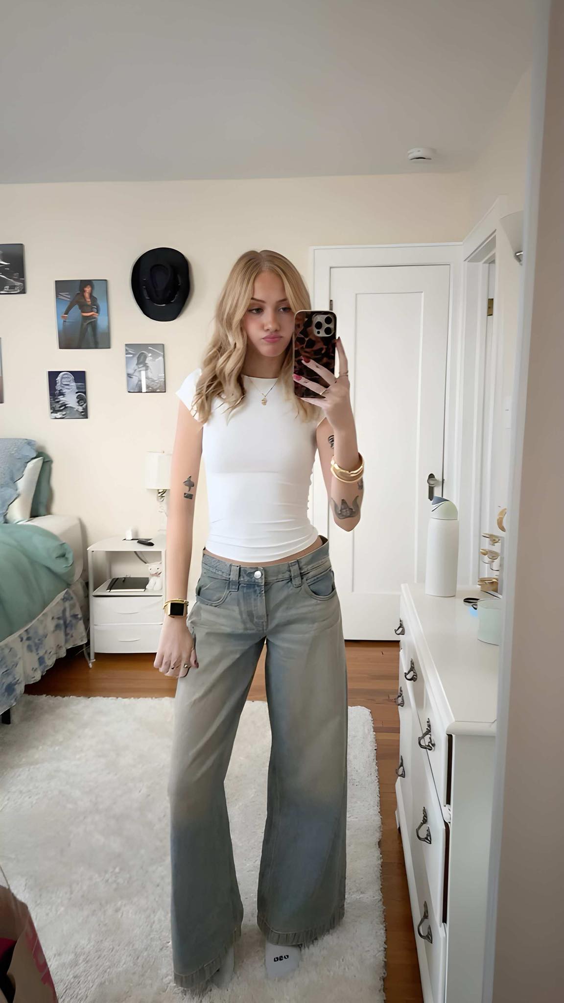 finahaf947's Cover Photo