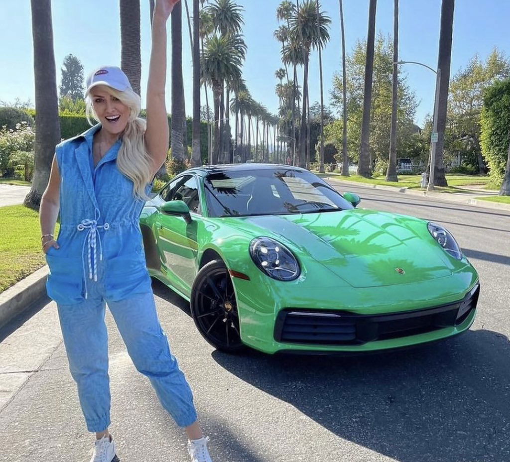 Billionaireevankate4856's Cover Photo