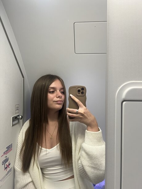 celifitu, 26 years old from United States