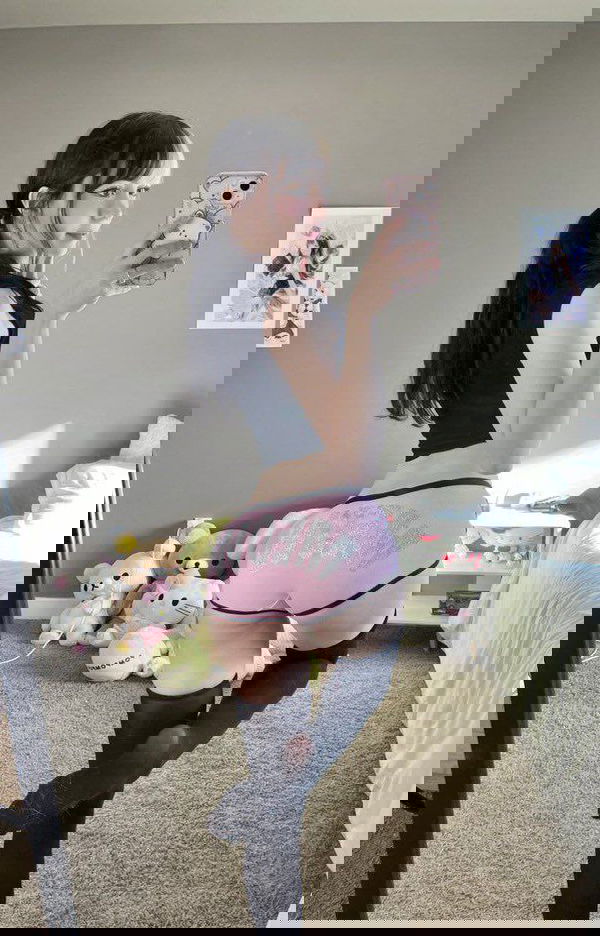 Paid2163, 20 years old from United Kingdom