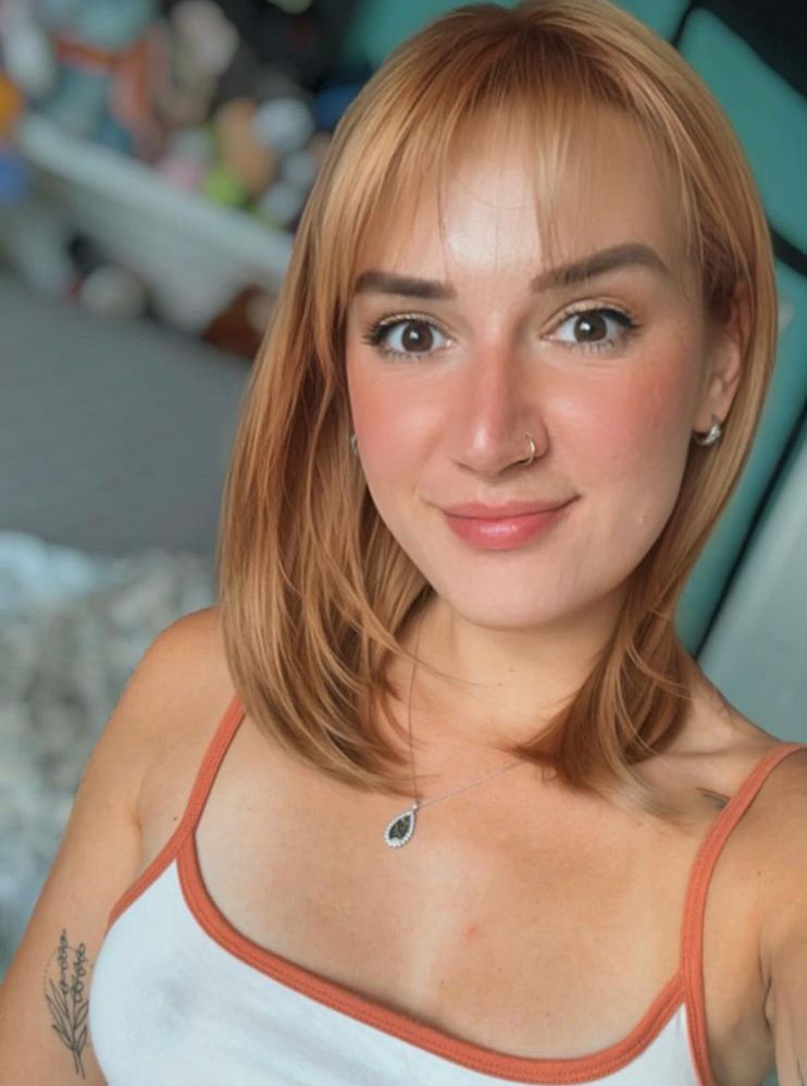 Anne12's Cover Photo