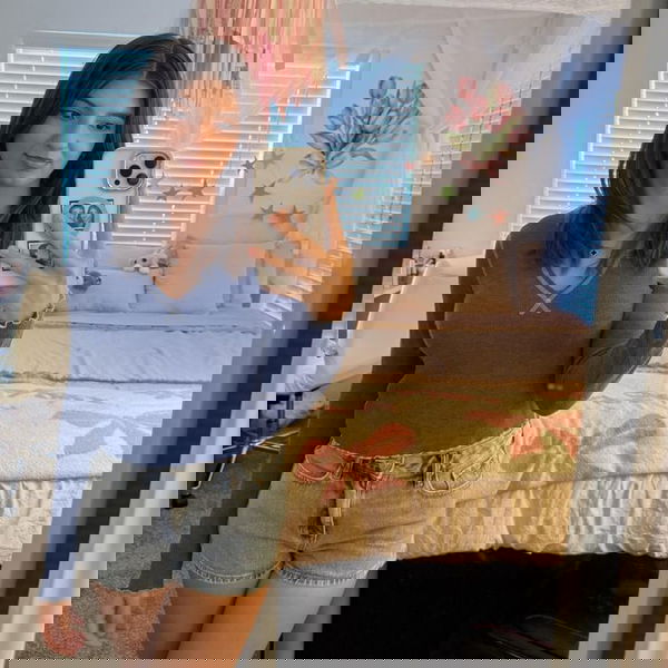 j2l8uv6c53, 26 years old from United States