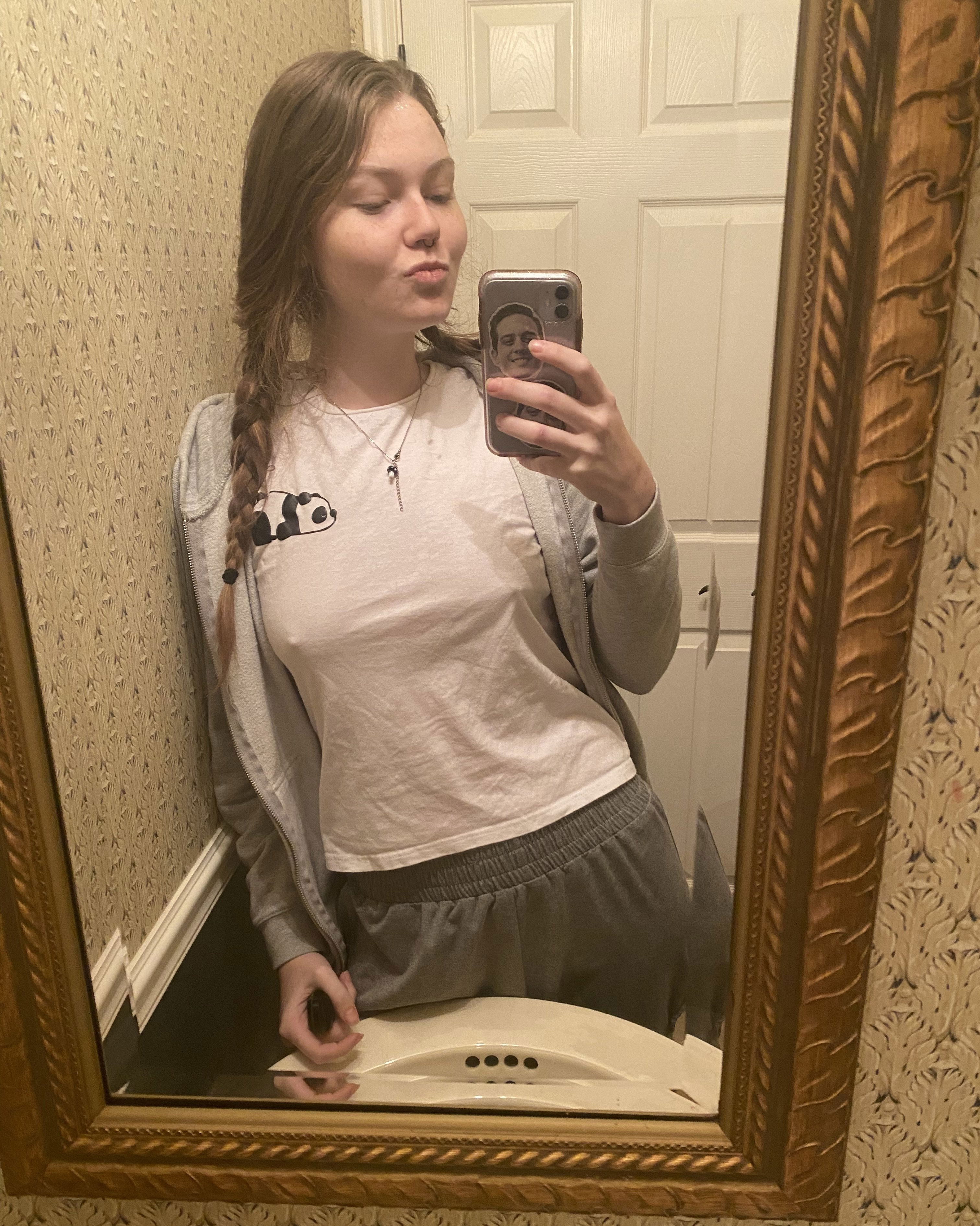 Ollivialipss450, 18 years old from United Kingdom