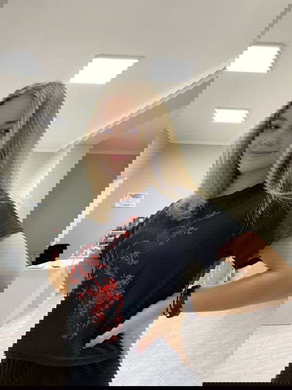 Rivka25, 25 years old from Belgium