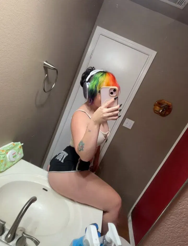 mqevyy's Cover Photo