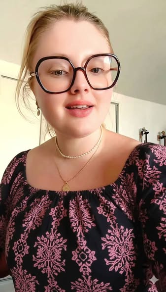 votilo3926's Cover Photo