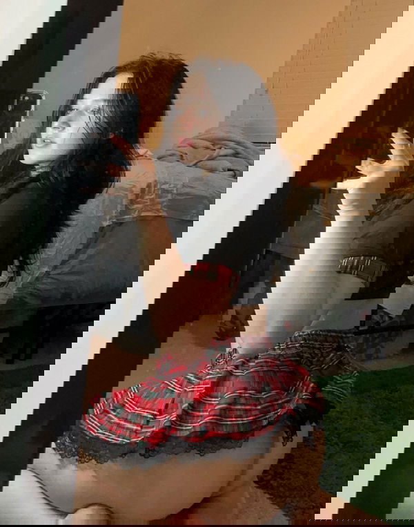 mockingbird54560, 22 years old from United Kingdom