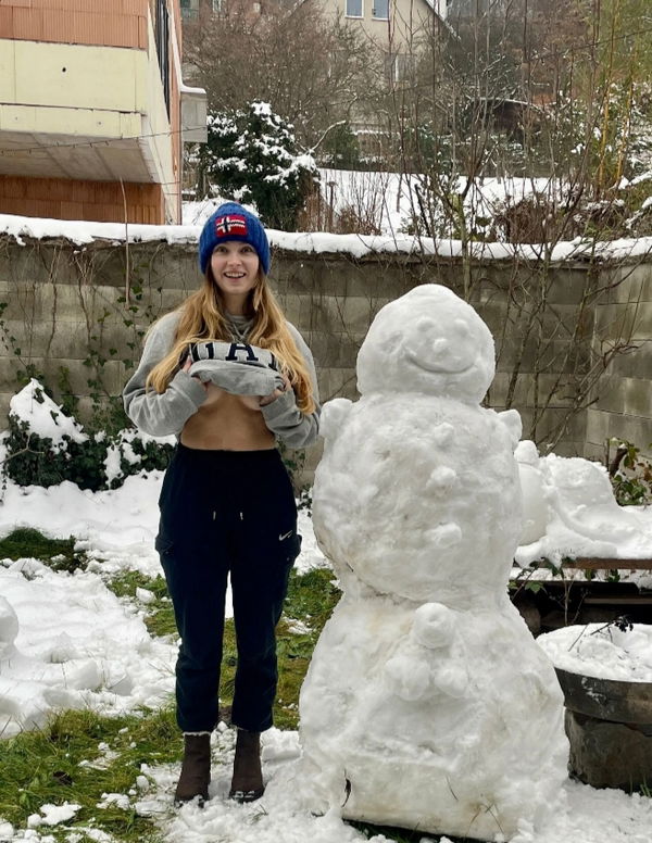 hkapkkq, 22 years old from United States