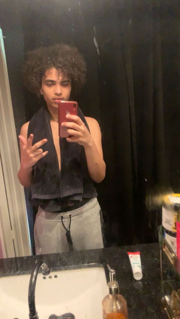 rjjjj, 19 years old from United States