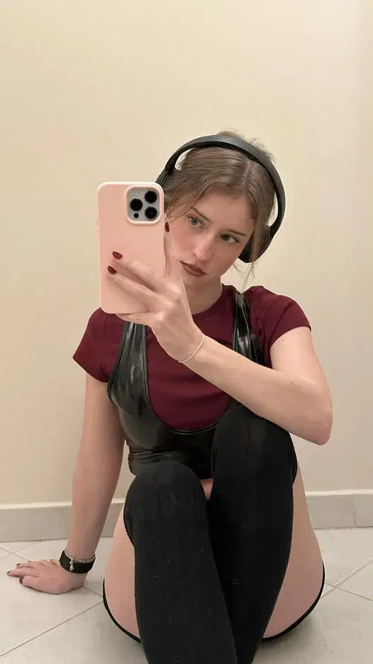 cokec55695's Cover Photo