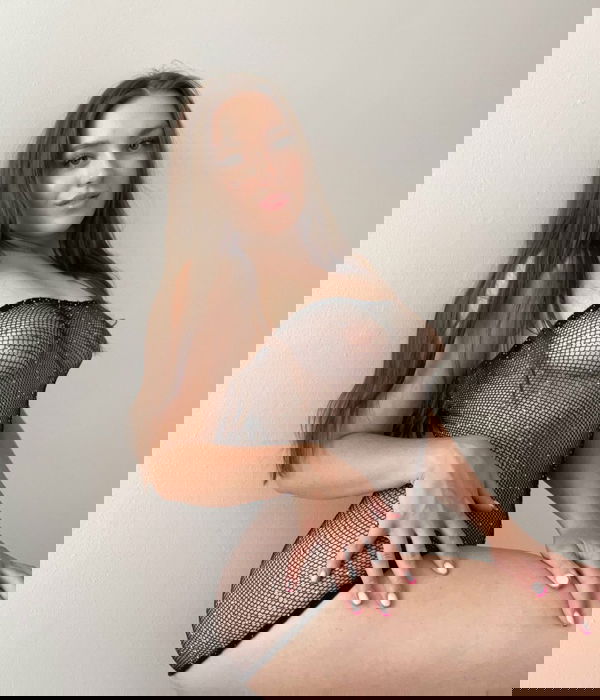 nawogs, 18 years old from United States