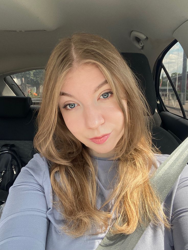 Brielle2016, 20 years old from United Kingdom