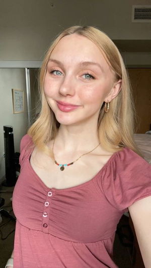 Ainsley25's Profile Photo