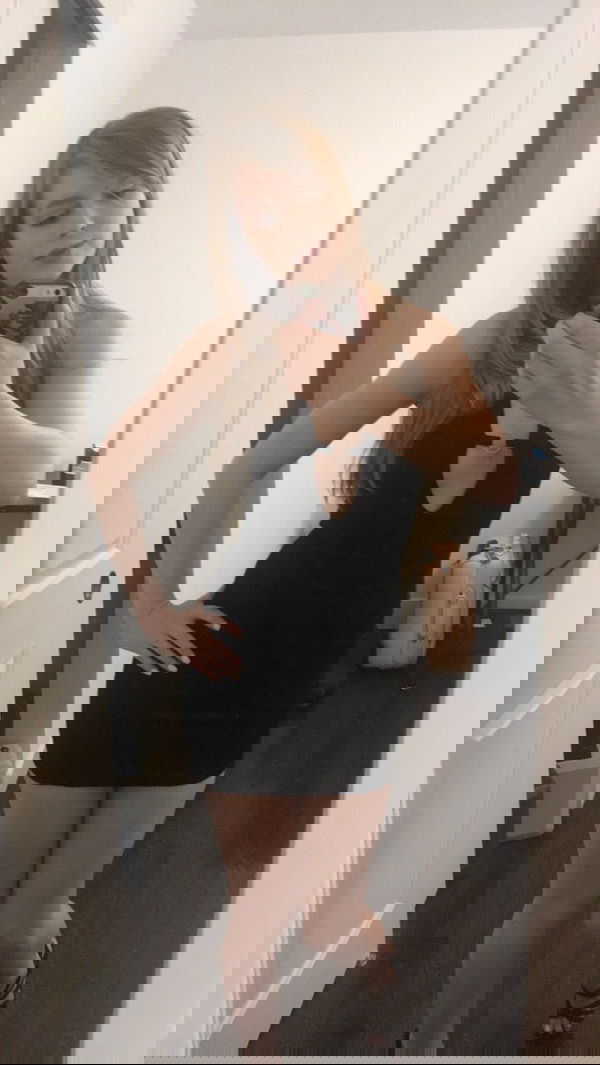 hhhhhhhhhhgggg, 21 years old from Germany