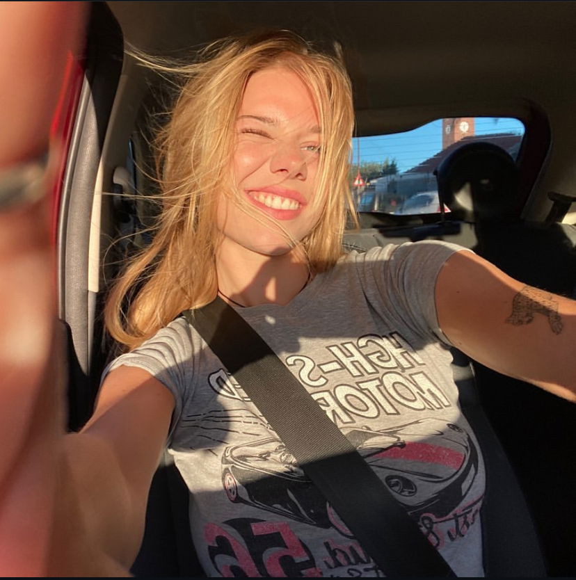 vosagay300's Cover Photo