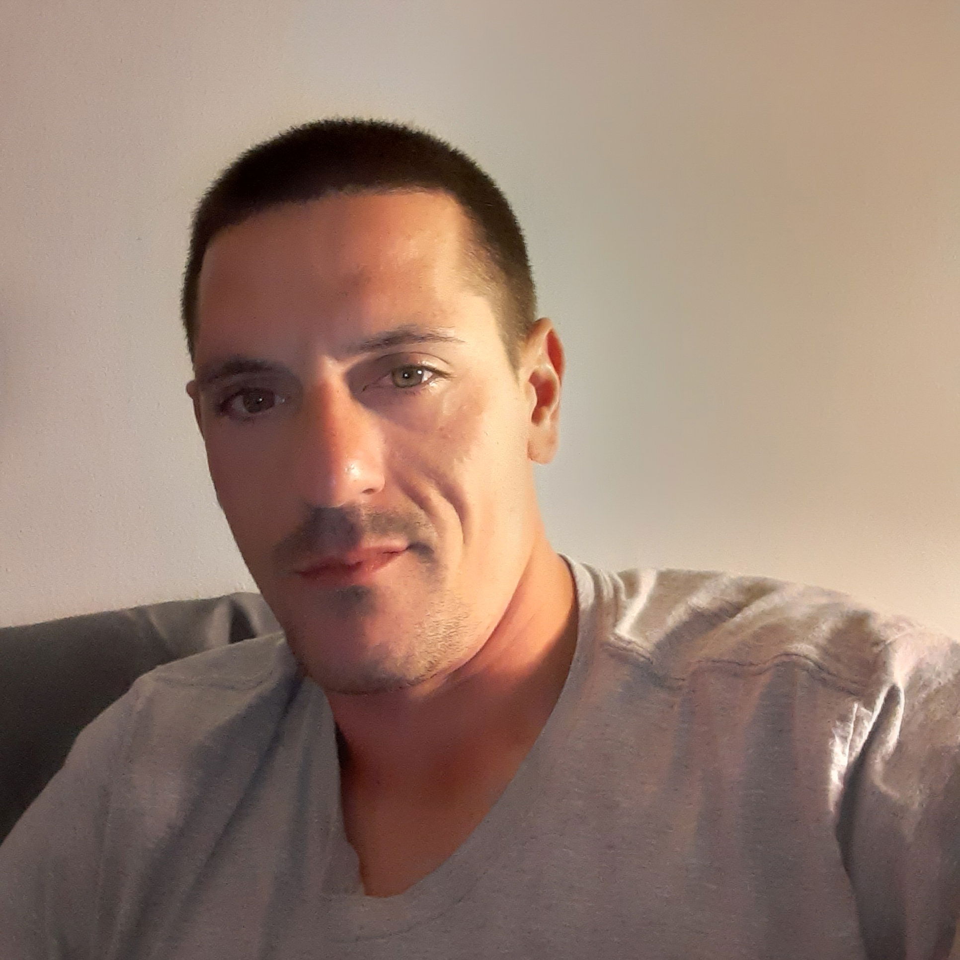 cole, 34 years old from United States