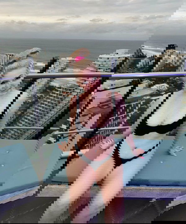 Suzanne45338, 21 years old from Canada