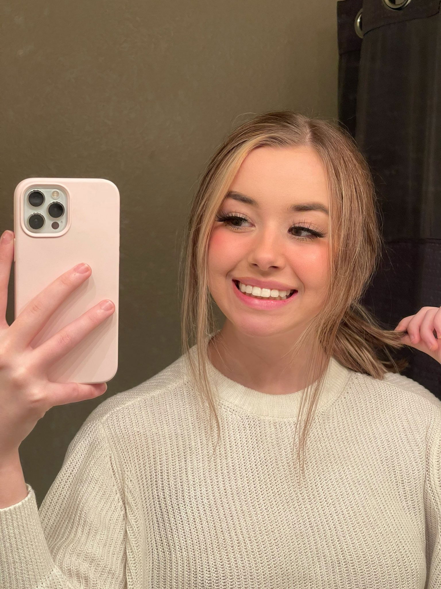 kellydew_babe32's Cover Photo