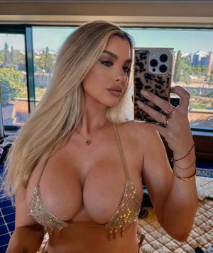 sbently01828282's Profile Photo