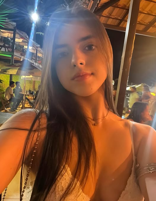 mecek33703, 20 years old from United Kingdom