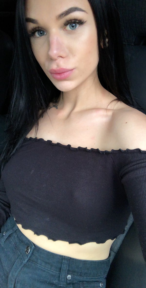 alvera952, 22 years old from Ireland