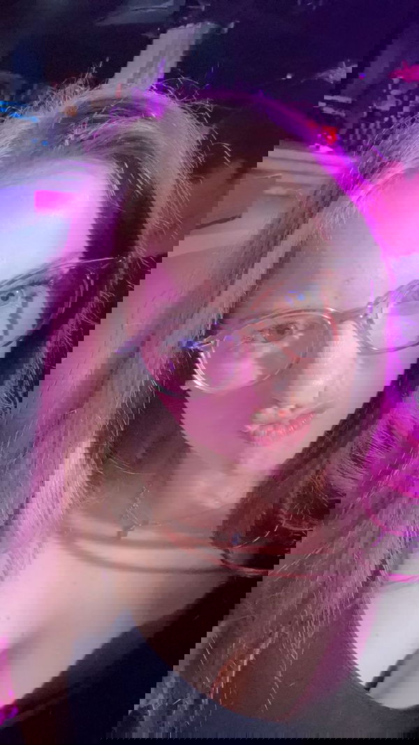 Willow19, 19 years old from United Kingdom