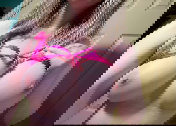 Fenna889, 23 years old from United States