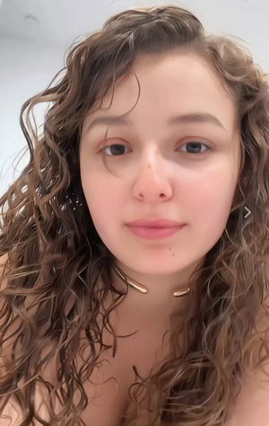 fefumebu's Profile Photo