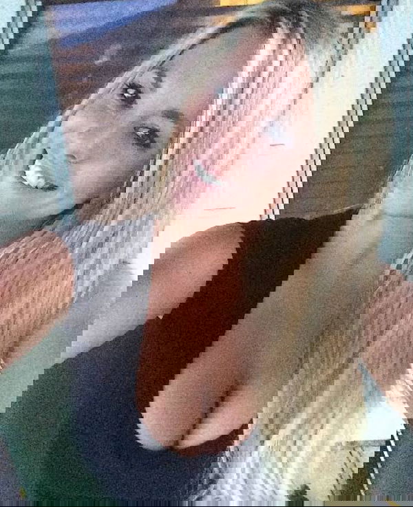 sanmooore, 32 years old from United States