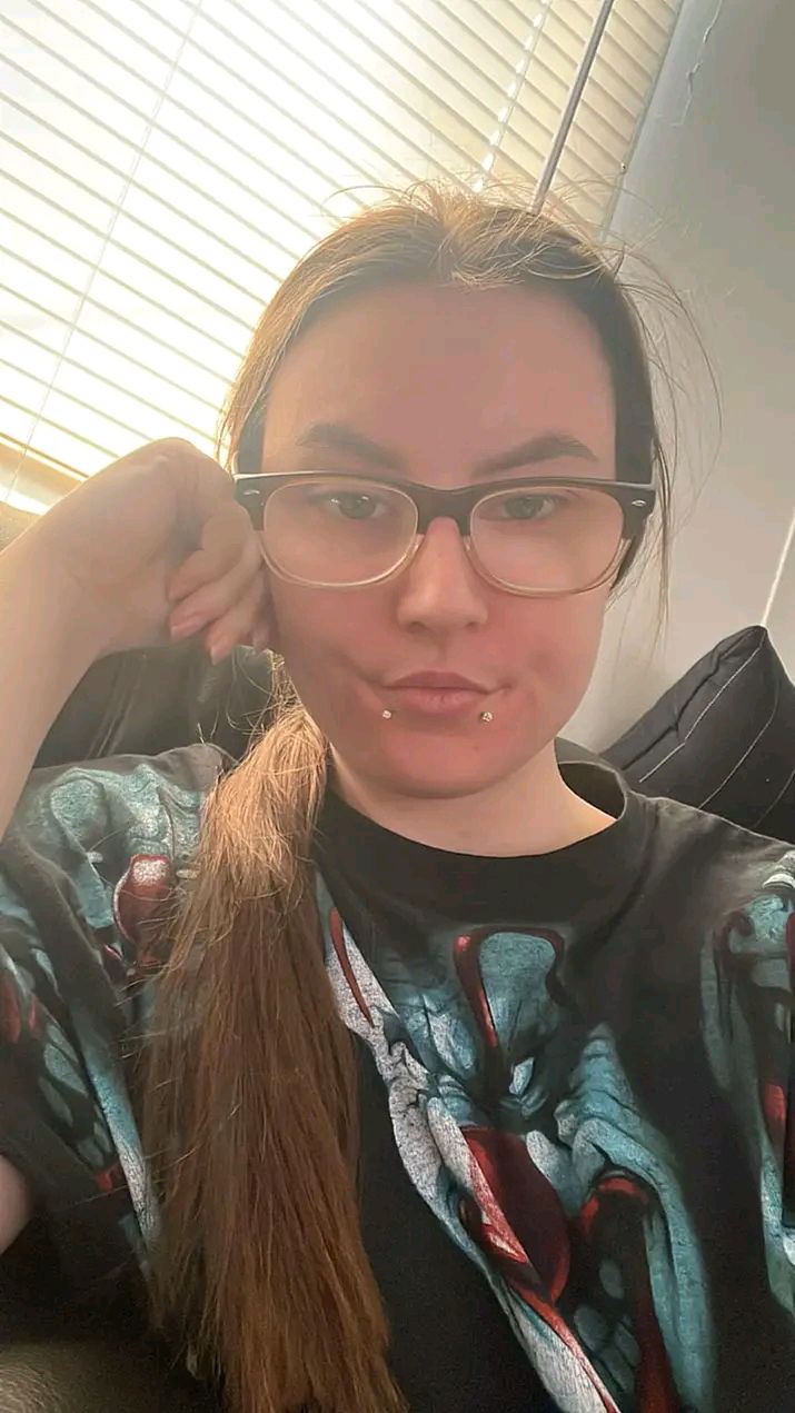 dijalib415's Cover Photo