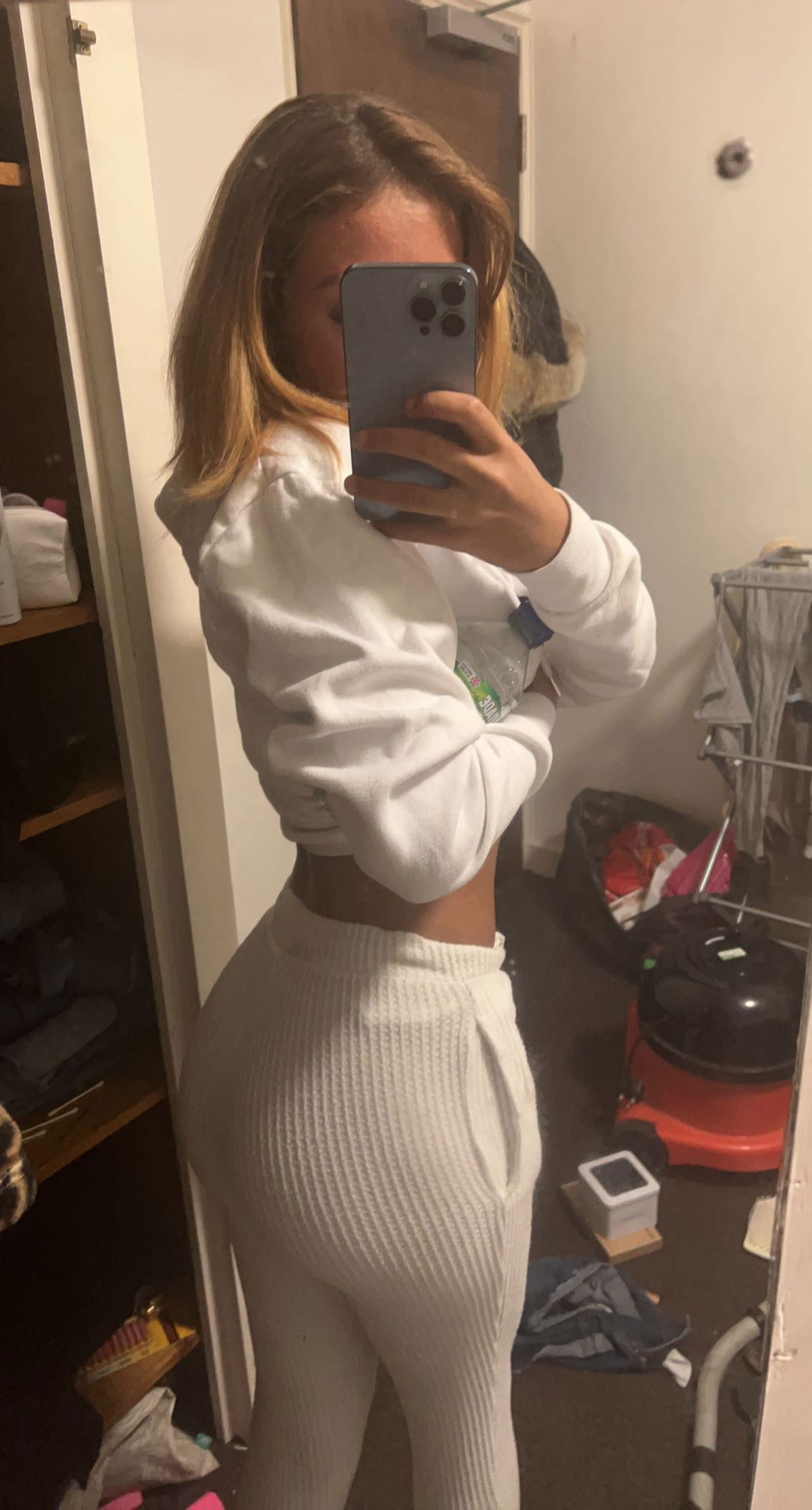 Downcum938, 19 years old from Germany