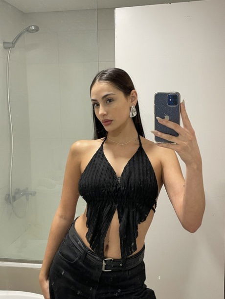 vatire3891, 24 years old from United Arab Emirates