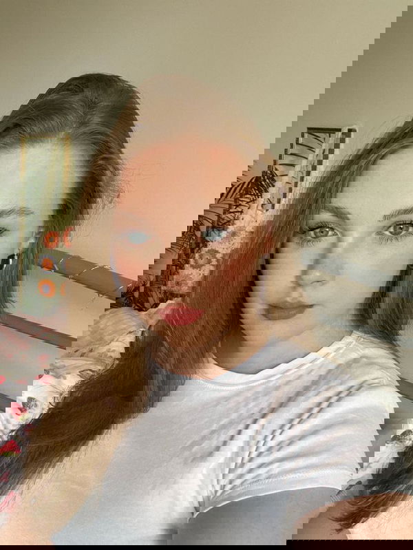 Ophelia007, 20 years old from United Kingdom